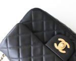 FLAP BAG 20CM GOLD HARDWARE BLACK LAMBSKIN - Image 13