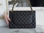 FLAP BAG JUMBO 30CM GOLD HARDWARE BLACK CAVIAR - Image 11