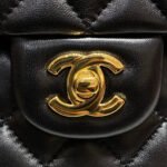 FLAP BAG 23CM BLACK LAMBSKIN GOLD HARDWARE - Image 3