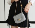 FLAP BAG 17CM GREY LAMBSKIN GOLD HARDWARE - Image 4