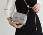 FLAP BAG 17CM GREY LAMBSKIN GOLD HARDWARE - Image 15