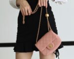 FLAP BAG 17CM BABY PINK LAMBSKIN GOLD HARDWARE - Image 6