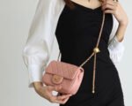 FLAP BAG 17CM BABY PINK LAMBSKIN GOLD HARDWARE - Image 9