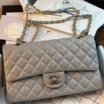 FLAP BAG 25CM GOLD HARDWARE GREY CAVIAR - Image 10
