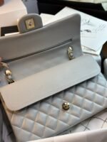 FLAP BAG 25CM GOLD HARDWARE GREY CAVIAR - Image 17