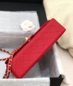 FLAP BAG MEDIUM 25CM RED CAVIAR GOLD HARDWARE - Image 5