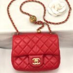 MINI SQUARE CLASSIC FLAP BAG 17CM RED LAMBSKIN GOLD HARDWARE - Image 10