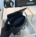 CHANEL 25S CLASSIC FLAP 19 CM IN BLACK CAVIAR LEATHER WITH GOLD HARDWARE - Image 6