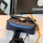 CHANEL 25S CLASSIC FLAP 19 CM IN BLACK CAVIAR LEATHER WITH GOLD HARDWARE - Image 5