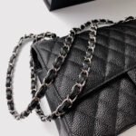FLAP BAG 25 IN BLACK CAVIAR LEATHER SILVER HARDWARE - Image 6