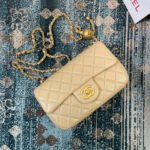 CHANEL 26S FLAP BAG 20 IN LIGHT YELLOW BEIGE LAMBSKIN - Image 13