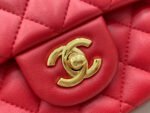 CC 25 CLASSIC SMALL DOUBLE FLAP BAG IN CHERRY RED CALFSKIN WITH STRAP - Image 5