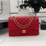 CC 25 CLASSIC SMALL DOUBLE FLAP BAG IN CHERRY RED CALFSKIN WITH STRAP - Image 10