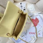 CHANEL 26S FLAP BAG 20 IN YELLOW LAMBSKIN - Image 7