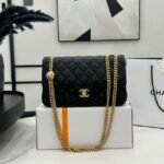 CC SMALL 23 FLAP BAG IN BLACK CALFSKIN GOLD HARDWARE - Image 10