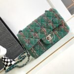 CC MEDIUM 20 CLASSIC BAG IN GREEN FOREST WOOL TWEED - Image 10