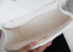 CHANEL 25S FLAP BAG 21 CM IN WHITE LAMBSKIN WITH GOLD HARDWARE - Image 7