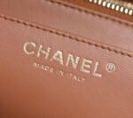 CHANEL 25S FLAP BAG 18 CM IN LIGHT BROWN LAMBSKIN WITH GOLD HARDWARE - Image 9