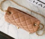 CHANEL 25S FLAP BAG 18 CM IN LIGHT BROWN LAMBSKIN WITH GOLD HARDWARE - Image 5