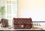 CHANEL 25S FLAP BAG 20 CM IN DARK BROWN LAMBSKIN WITH GOLD HARDWARE - Image 2