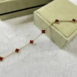 CLOVER 6 MOTIF RED AGATE BRACELET - Gold, 16(Customizable)