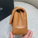 FLAP BAG 20CM CARAMEL LAMBSKIN GOLD HARDWARE - Image 11