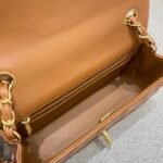 FLAP BAG 20CM CARAMEL LAMBSKIN GOLD HARDWARE - Image 6