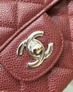 FLAP BAG 25 IN WINE CAVIAR LAMBSKIN SILVER HARDWARE - Image 4