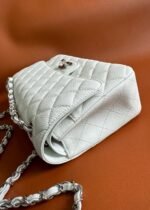 FLAP BAG 25 IN WHITE CAVIAR LAMBSKIN SILVER HARDWARE - Image 15
