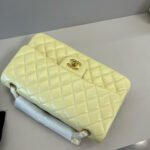 25C FLAP BAG 25 IN YELLOW QUILTED LAMBSKIN GOLD HARDWARE - Image 7