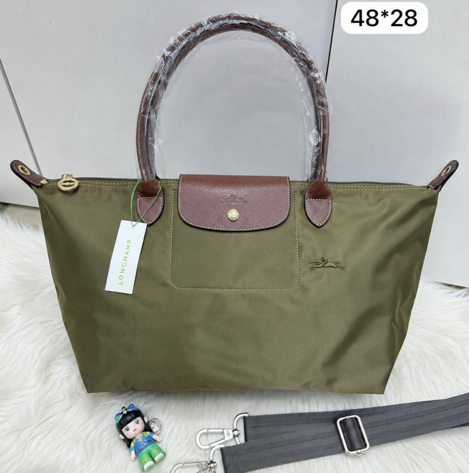 Screenshot 2026-06-05 at 00.18.13 Oasis Olive 48cm Luxury Iconic Designer Bag - Image 1