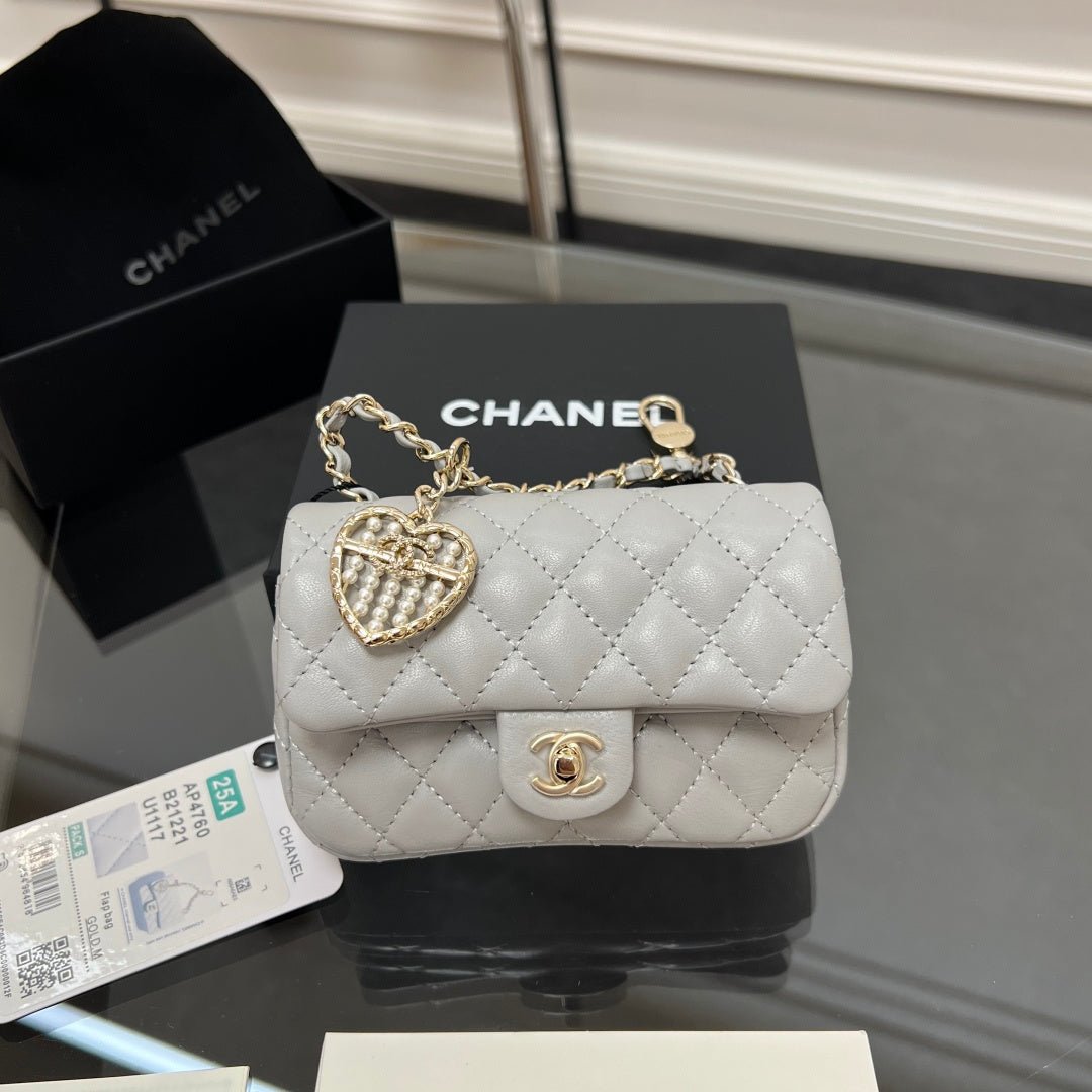 imgHD_89105d0f_20250721_cmp_i1753036060006_8413_0_0_jpg CHANEL 25S FLAP CHARM BAG 13 IN GREY LAMBSKIN - Image 1