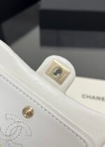 CHANEL 25S FLAP CHARM BAG 13 IN WHITE LAMBSKIN - Image 18