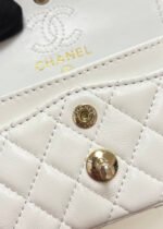 CHANEL 25S FLAP CHARM BAG 13 IN WHITE LAMBSKIN - Image 4