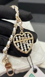 CHANEL 25S FLAP CHARM BAG 13 IN WHITE LAMBSKIN - Image 10