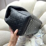 CHANEL 26S FLAP BAG 46 IN BLACK CAVIAR CALFSKIN - Image 17