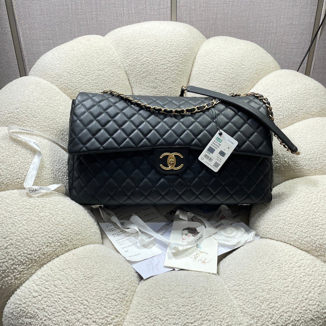 img_0a644df0_20241116_i1731763528_7027_1_jpg CHANEL 26S FLAP BAG 46 IN BLACK CAVIAR CALFSKIN WITH GOLD HARDWARE - Image 1