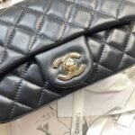 CHANEL 26S FLAP BAG 20 IN BLACK LAMBSKIN - Image 11