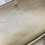 CHANEL 26S CLASSIC FLAP 33 IN BEIGE SUEDE - Image 17