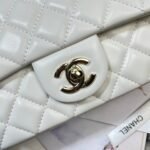 CHANEL 26S FLAP BAG 20 IN WHITE LAMBSKIN - Image 4