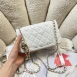 CHANEL 26S FLAP BAG 20 IN WHITE LAMBSKIN - Image 13