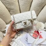 CHANEL 26S FLAP BAG 20 IN WHITE LAMBSKIN - Image 10
