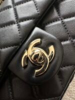 CHANEL 25S CLASSIC FLAP BAG MINI 20 IN BLACK LAMBSKIN WITH GOLD HARDWARE - Image 14