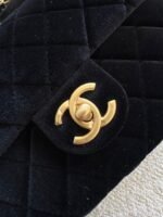 CHANEL 25S MINI FLAP BAG 23 IN BLACK VELVET WITH GOLD HARDWARE - Image 14