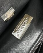FLAP BAG 20 IN BLACK AND WHITE SEQUINS SILVER HARDWARE - Image 6