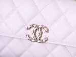 CHANEL 25S KELLY IN PASTEL PINK LAMBSKIN WITH GOLD HARDWARE - Image 12
