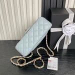 CHANEL 25S FLAP BAG 19 IN LIGHT BLUE CALFSKIN GOLD HARDWARE - Image 15