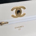 CHANEL 25S CHAIN WALLET 19 IN IVORY LAMBSKIN GOLD HARDWARE - Image 15