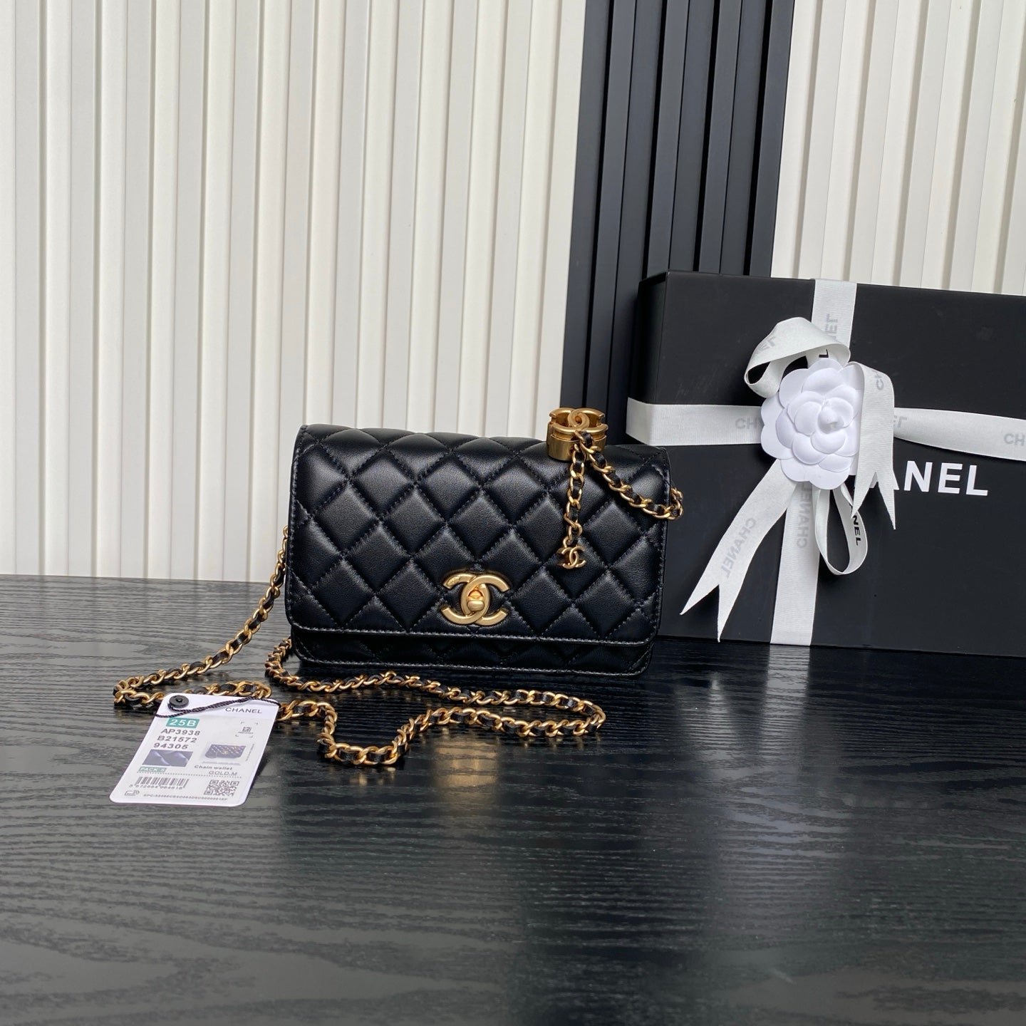 img_70762a6f_20250901_i1756741685349_4300_0_0_jpg CHANEL 25S CHAIN WALLET 19 IN BLACK LAMBSKIN GOLD HARDWARE - Image 1