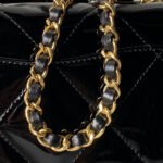 CHANEL 25S FLAP BAG 18 IN BLACK GLOSSY CALFSKIN - Image 5